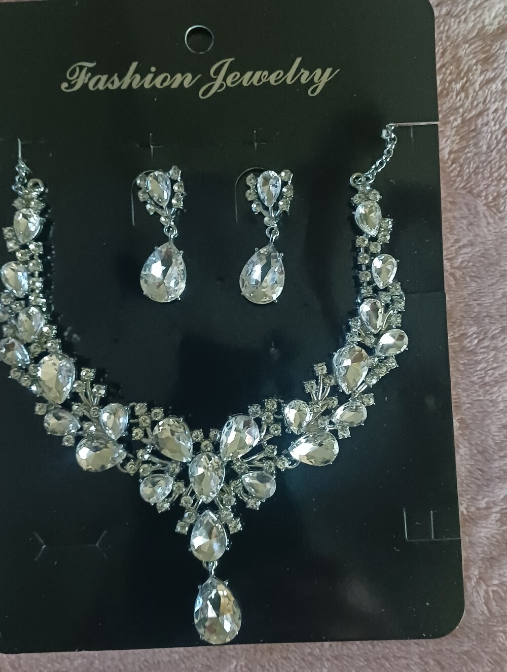 Fashion Jewelry Silver Crystal Teardrop Necklace & Earring Set